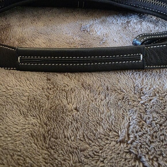 Coach Soho Y2K Small Leather Hobo Bag Black AUTHENTICATED Vintage 9541 - Picture 15 of 16